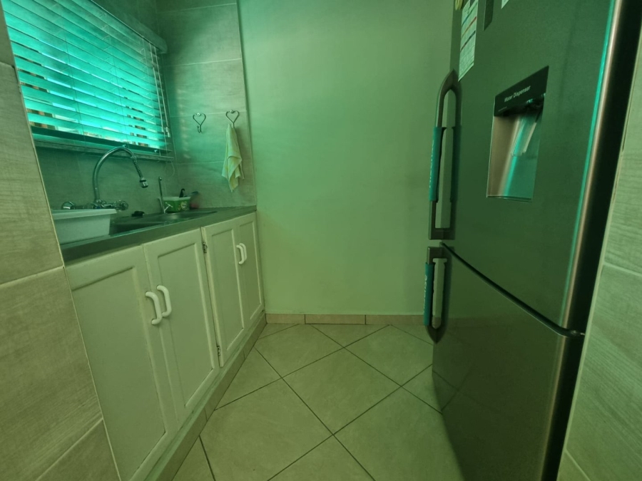 3 Bedroom Property for Sale in Umtentweni KwaZulu-Natal