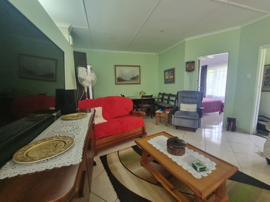 3 Bedroom Property for Sale in Umtentweni KwaZulu-Natal