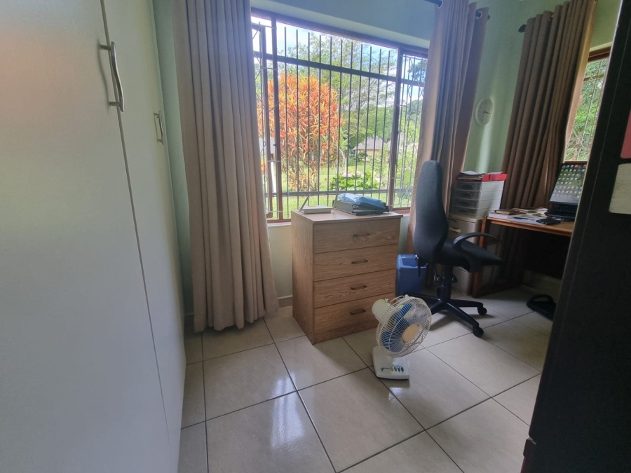 3 Bedroom Property for Sale in Umtentweni KwaZulu-Natal
