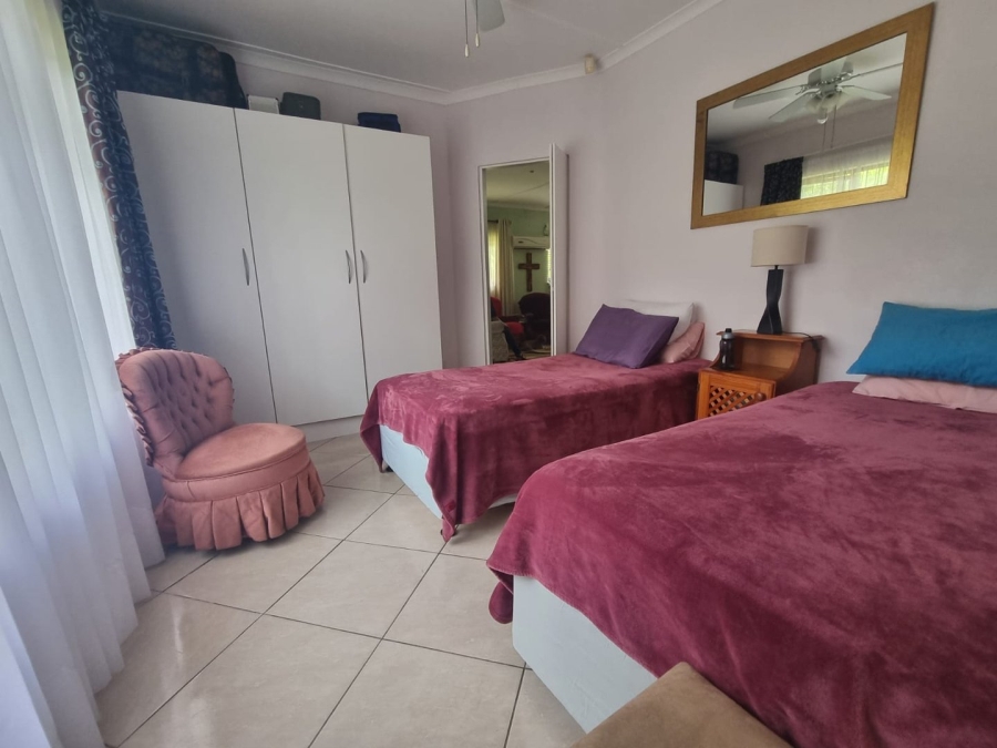 3 Bedroom Property for Sale in Umtentweni KwaZulu-Natal