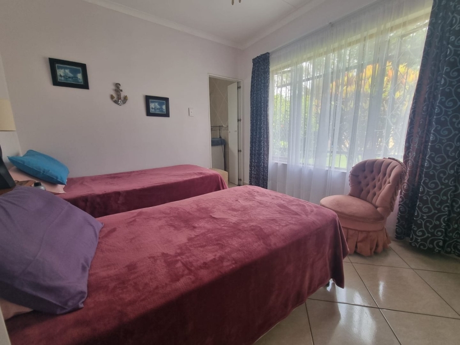 3 Bedroom Property for Sale in Umtentweni KwaZulu-Natal