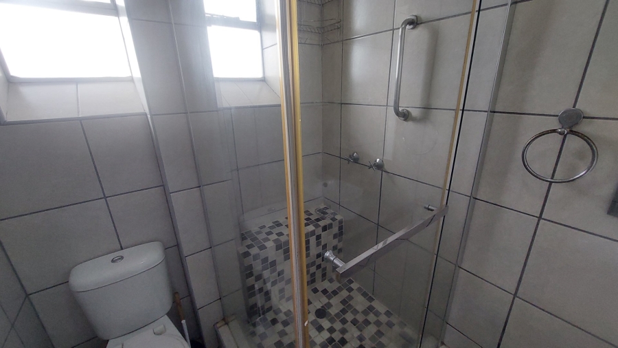 1 Bedroom Property for Sale in Amanzimtoti KwaZulu-Natal