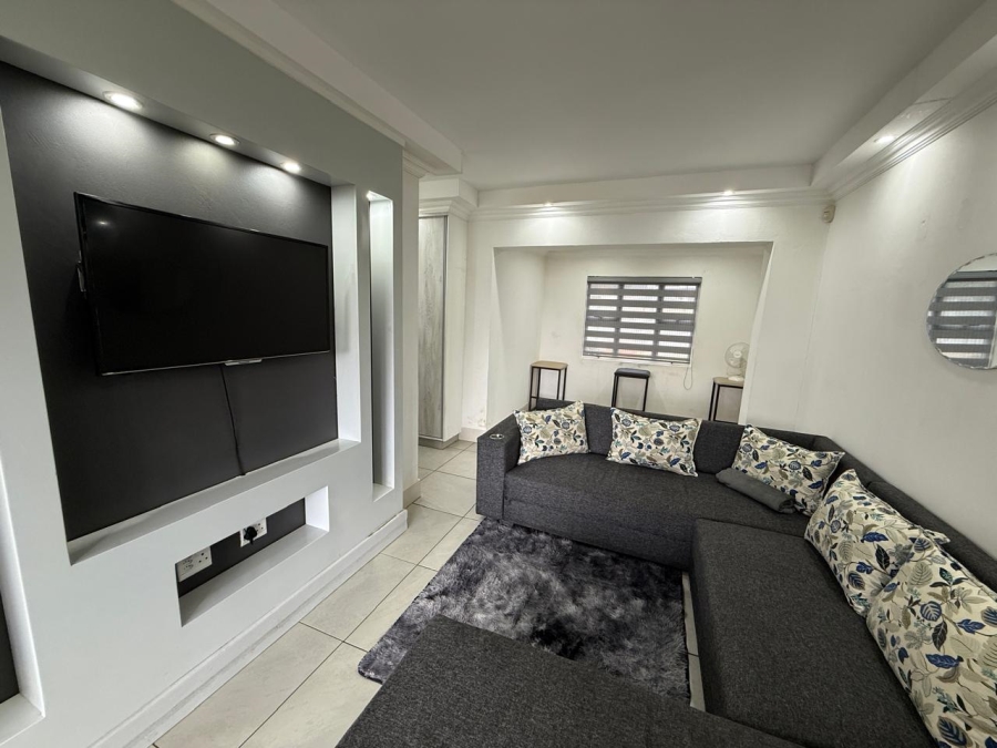 2 Bedroom Property for Sale in Prestbury KwaZulu-Natal