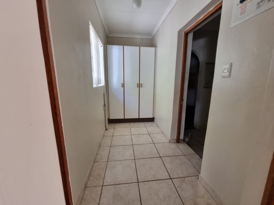 3 Bedroom Property for Sale in Umtentweni KwaZulu-Natal