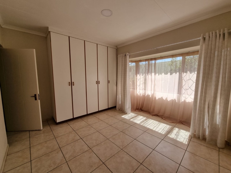 3 Bedroom Property for Sale in Umtentweni KwaZulu-Natal