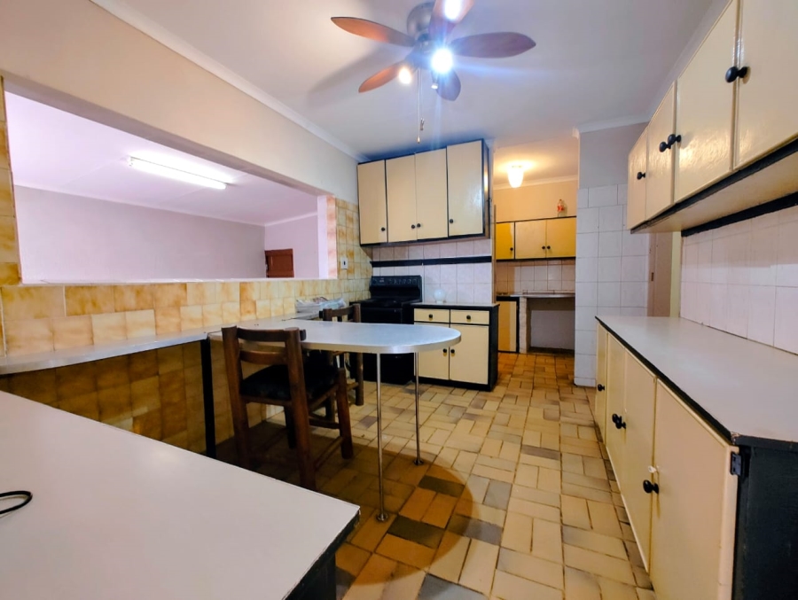 4 Bedroom Property for Sale in Sunnyridge KwaZulu-Natal