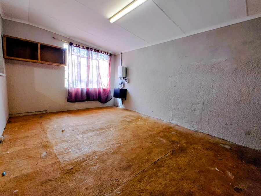 4 Bedroom Property for Sale in Sunnyridge KwaZulu-Natal