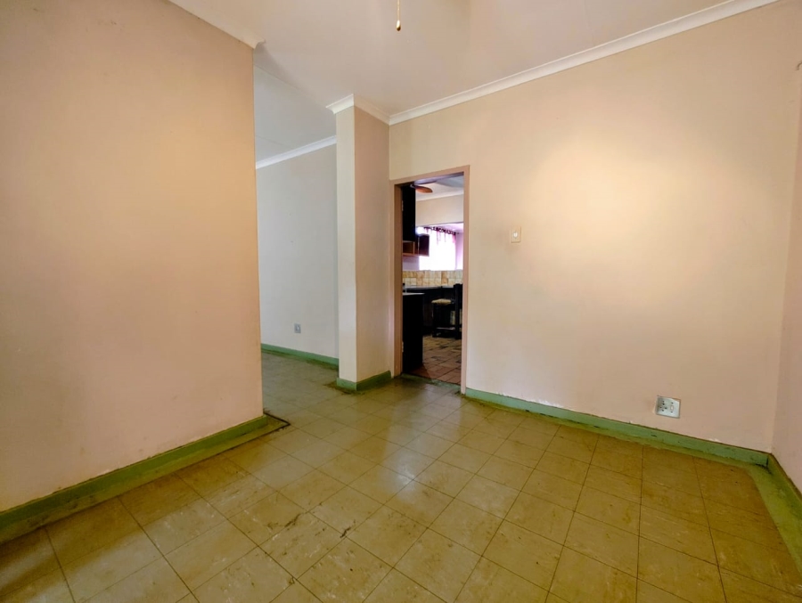 4 Bedroom Property for Sale in Sunnyridge KwaZulu-Natal