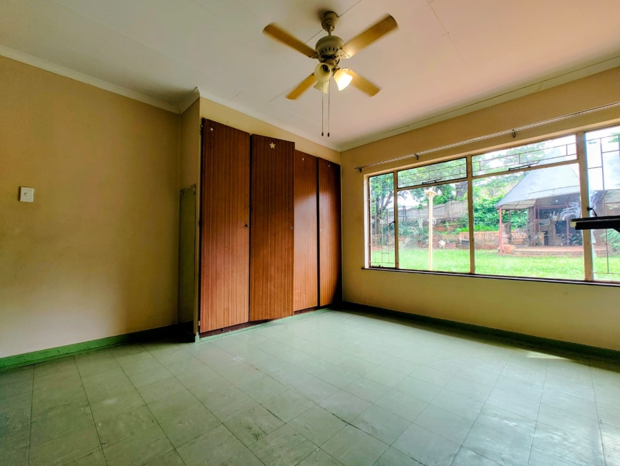 4 Bedroom Property for Sale in Sunnyridge KwaZulu-Natal