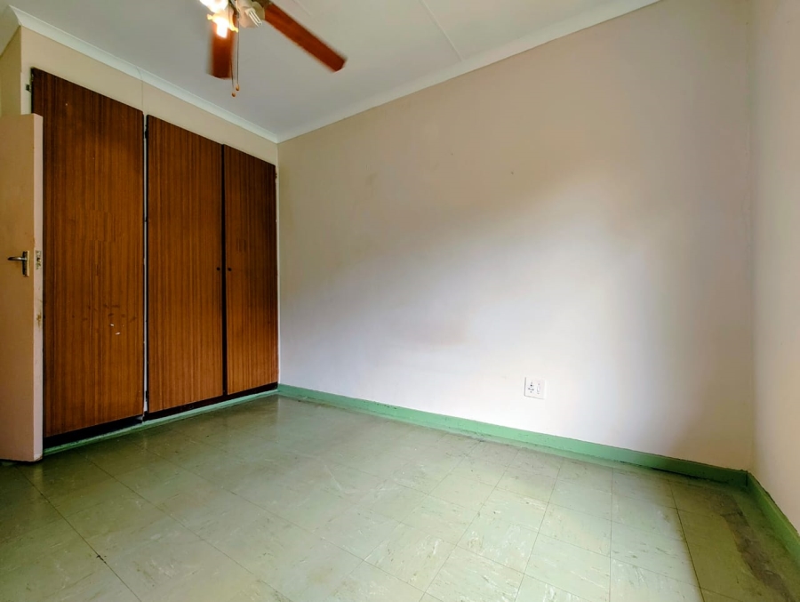 4 Bedroom Property for Sale in Sunnyridge KwaZulu-Natal