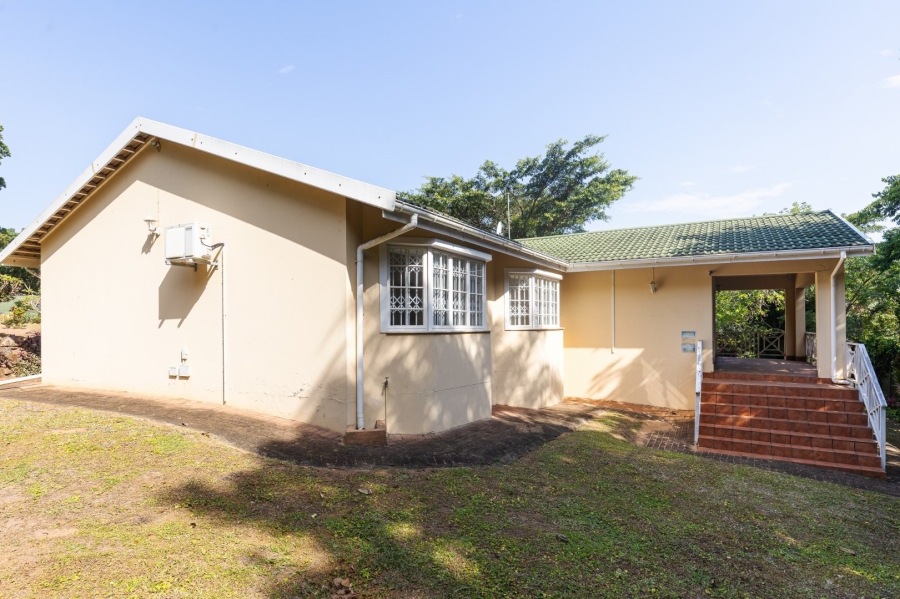 3 Bedroom Property for Sale in Umtentweni KwaZulu-Natal