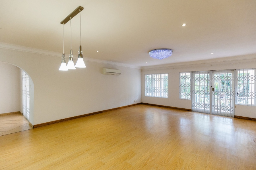 3 Bedroom Property for Sale in Umtentweni KwaZulu-Natal