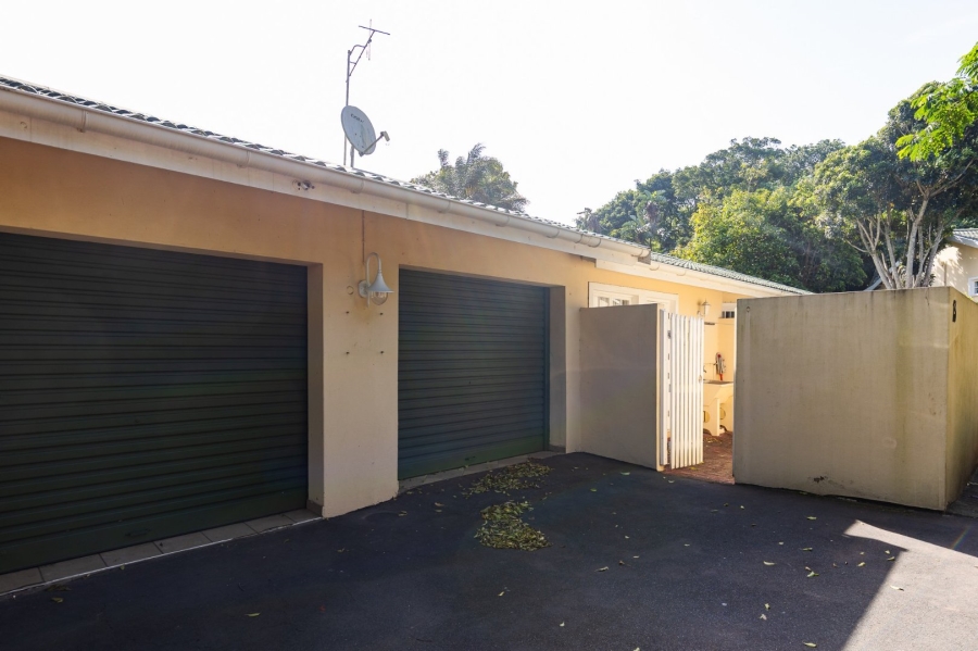 3 Bedroom Property for Sale in Umtentweni KwaZulu-Natal