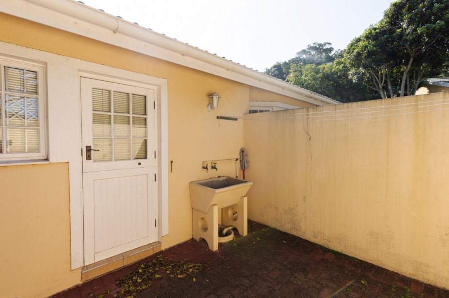 3 Bedroom Property for Sale in Umtentweni KwaZulu-Natal