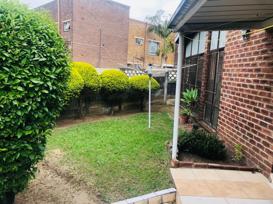 To Let 2 Bedroom Property for Rent in Pinetown KwaZulu-Natal