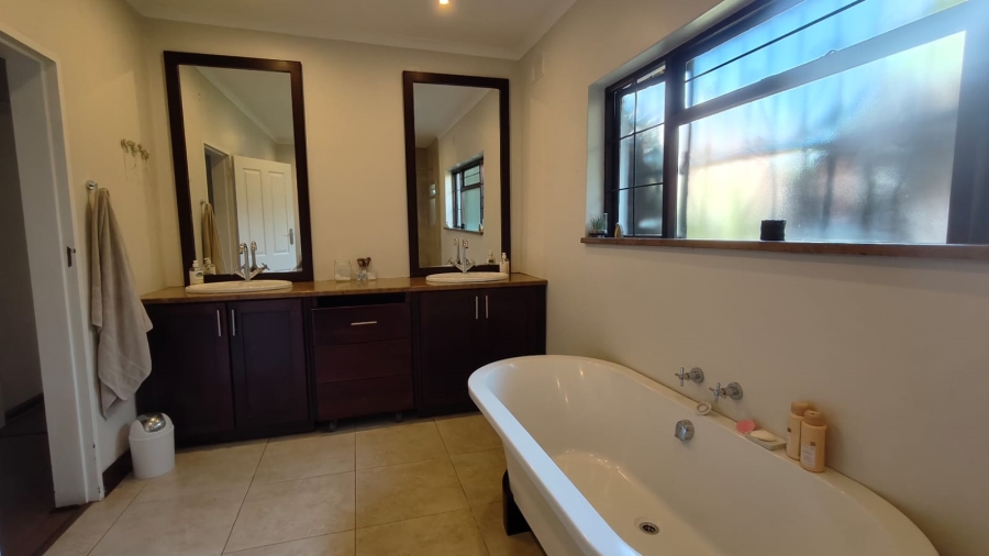 To Let 5 Bedroom Property for Rent in Hiltara Park KwaZulu-Natal