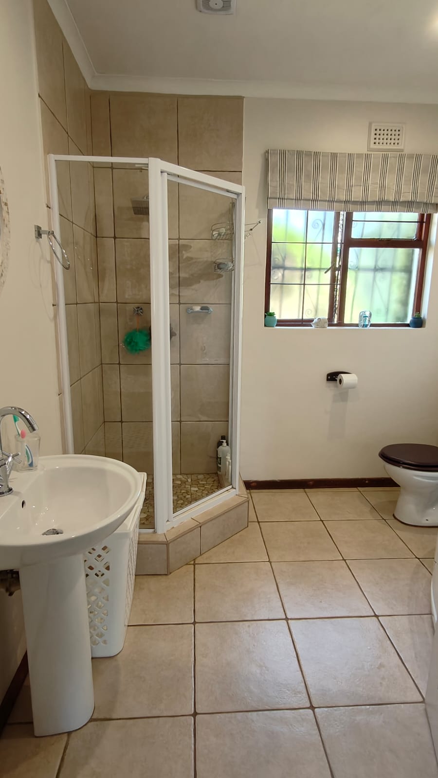 To Let 5 Bedroom Property for Rent in Hiltara Park KwaZulu-Natal