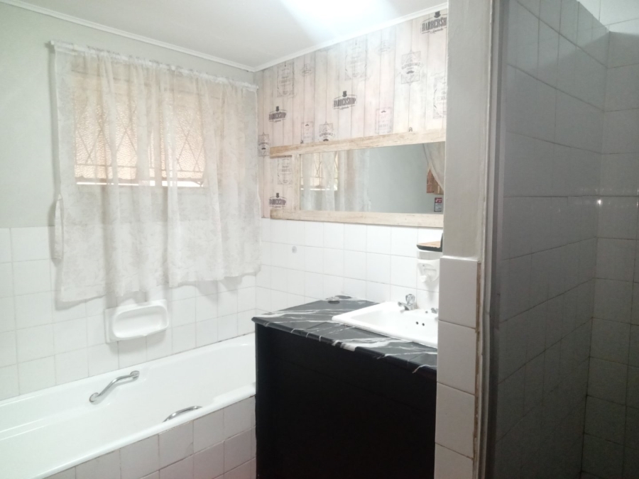 To Let 3 Bedroom Property for Rent in Boughton KwaZulu-Natal