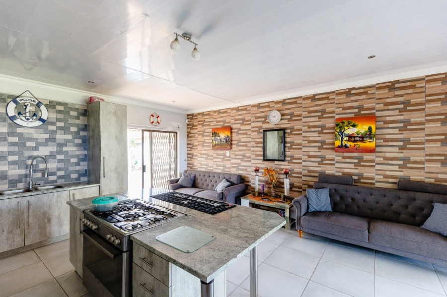 3 Bedroom Property for Sale in Southport KwaZulu-Natal