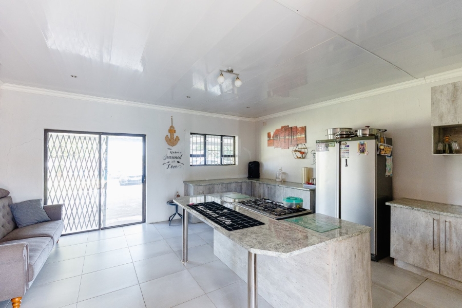 3 Bedroom Property for Sale in Southport KwaZulu-Natal