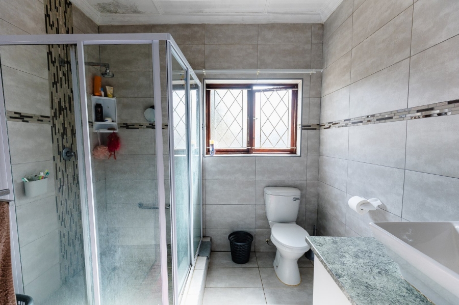 3 Bedroom Property for Sale in Southport KwaZulu-Natal