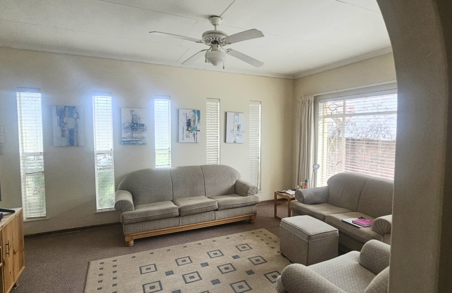 3 Bedroom Property for Sale in Huttenheights KwaZulu-Natal