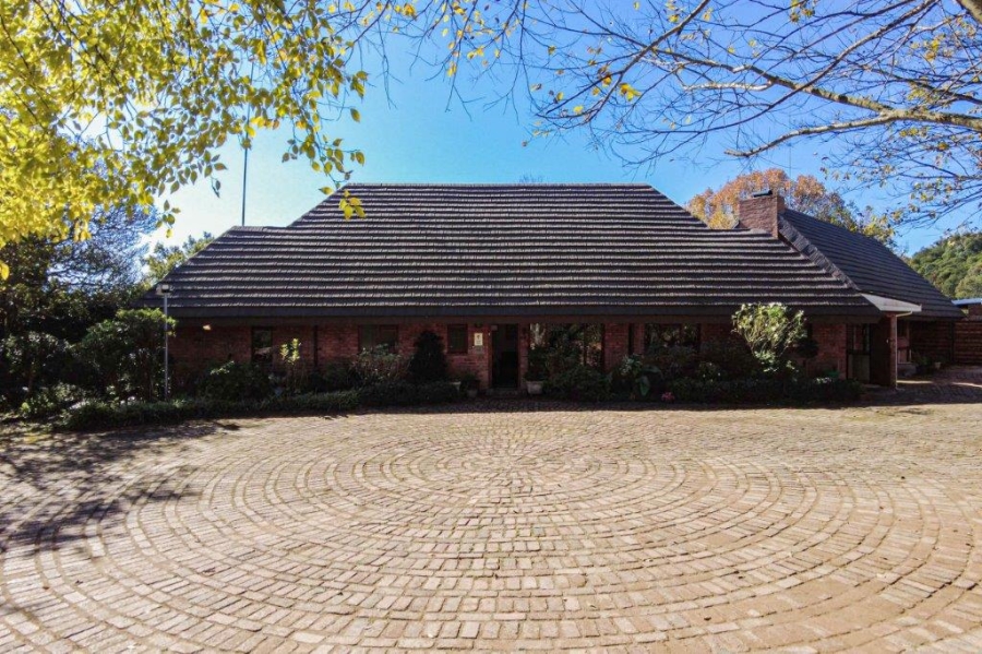 To Let 5 Bedroom Property for Rent in Lidgetton KwaZulu-Natal