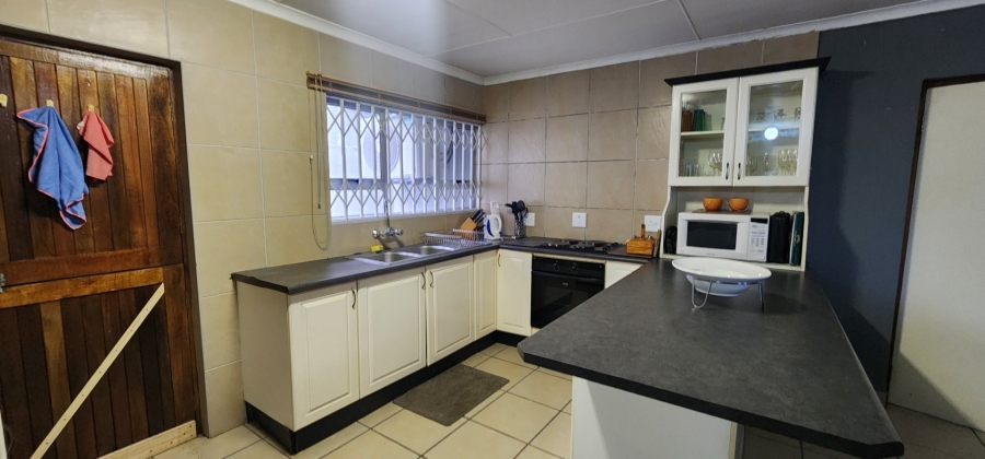 2 Bedroom Property for Sale in Hibberdene KwaZulu-Natal