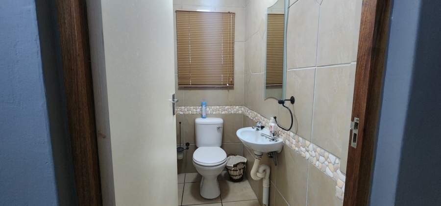 2 Bedroom Property for Sale in Hibberdene KwaZulu-Natal