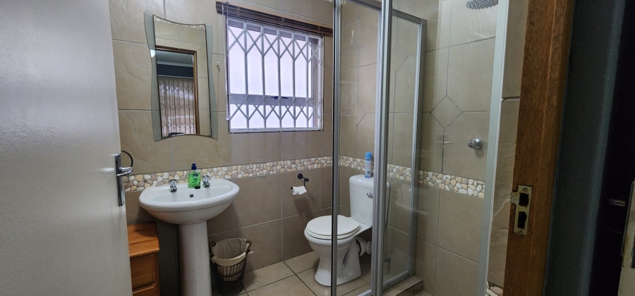 2 Bedroom Property for Sale in Hibberdene KwaZulu-Natal