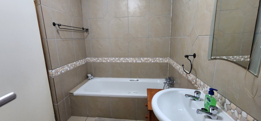 2 Bedroom Property for Sale in Hibberdene KwaZulu-Natal