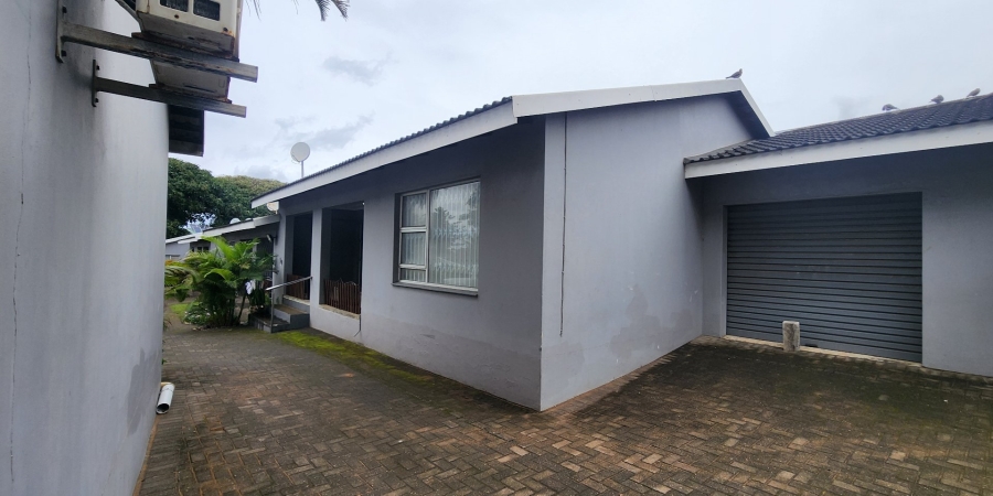 2 Bedroom Property for Sale in Hibberdene KwaZulu-Natal