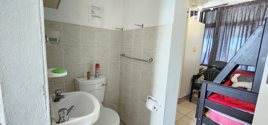 2 Bedroom Property for Sale in Hibberdene KwaZulu-Natal