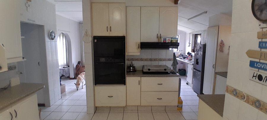 3 Bedroom Property for Sale in Sea Park KwaZulu-Natal