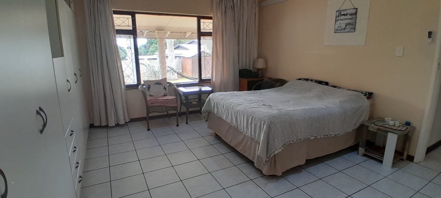 3 Bedroom Property for Sale in Sea Park KwaZulu-Natal