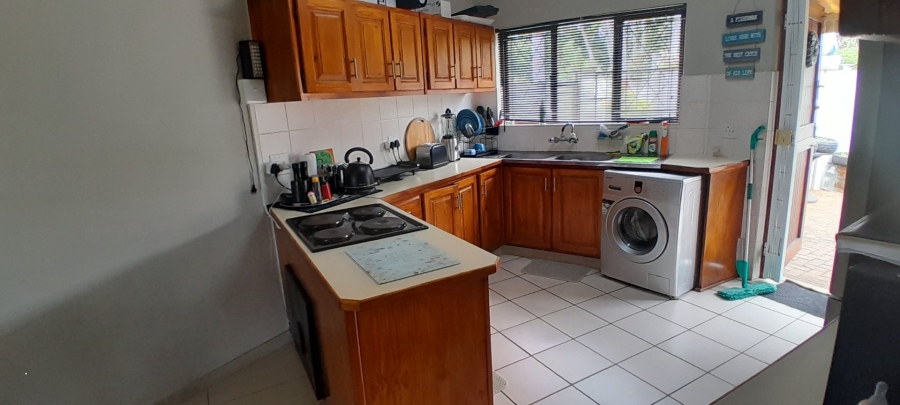 3 Bedroom Property for Sale in Sea Park KwaZulu-Natal