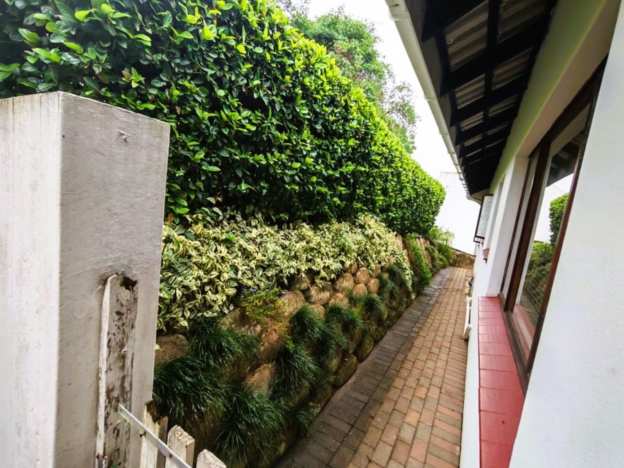 To Let 2 Bedroom Property for Rent in Umtentweni KwaZulu-Natal