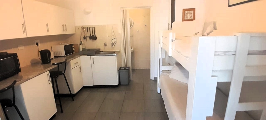 1 Bedroom Property for Sale in Uvongo Beach KwaZulu-Natal