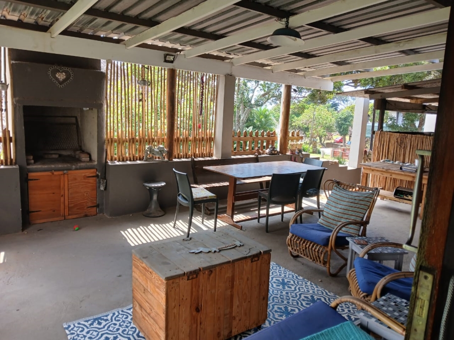 2 Bedroom Property for Sale in Hibberdene KwaZulu-Natal