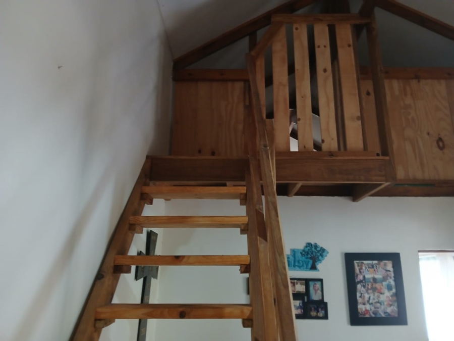 2 Bedroom Property for Sale in Hibberdene KwaZulu-Natal