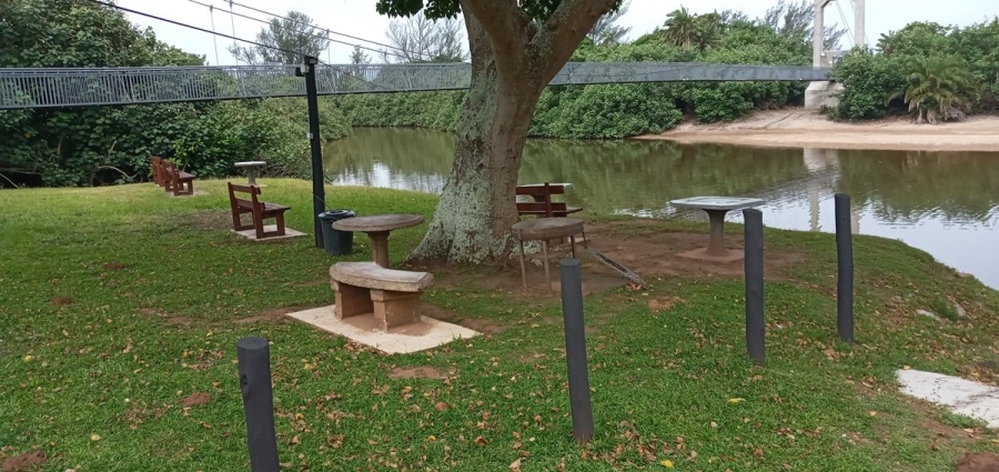 2 Bedroom Property for Sale in Hibberdene KwaZulu-Natal