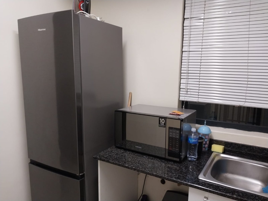 To Let 1 Bedroom Property for Rent in New Town Centre KwaZulu-Natal