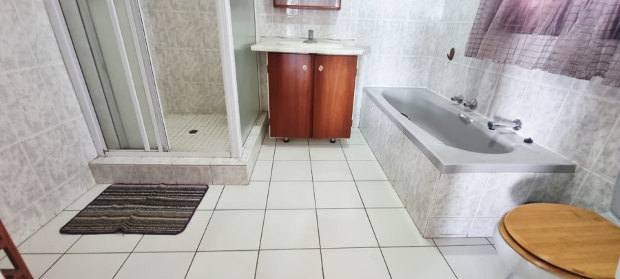 3 Bedroom Property for Sale in Lawrence Rocks KwaZulu-Natal