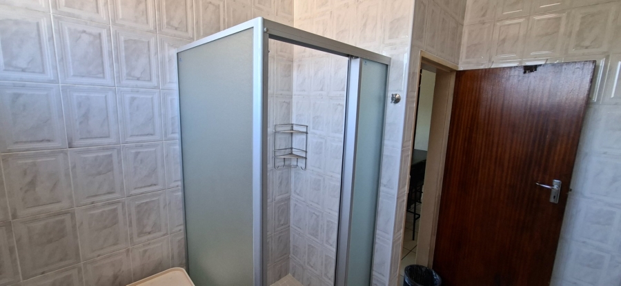 2 Bedroom Property for Sale in Amanzimtoti KwaZulu-Natal