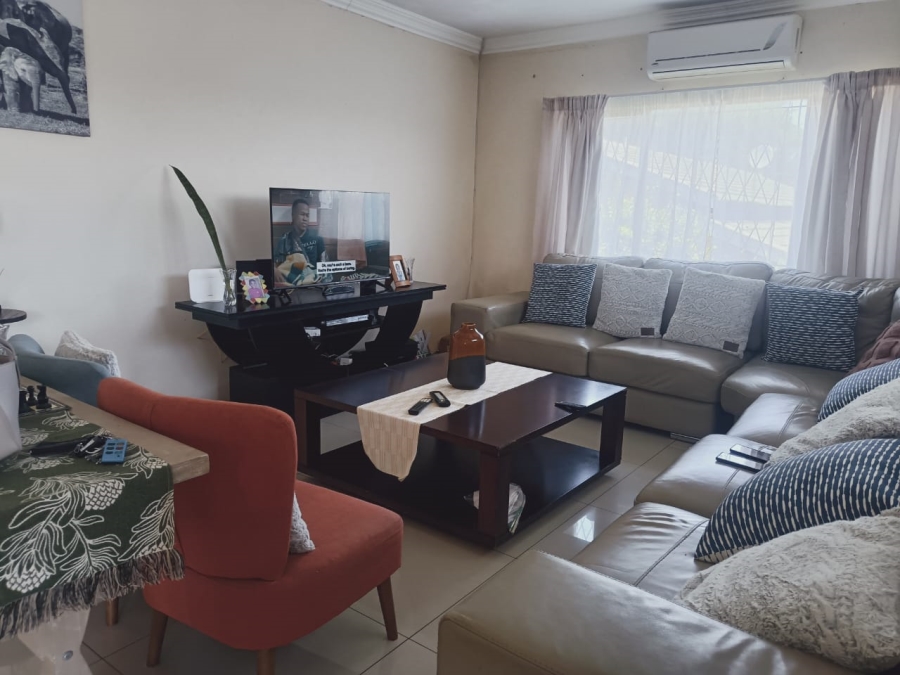 3 Bedroom Property for Sale in Carrington Heights KwaZulu-Natal