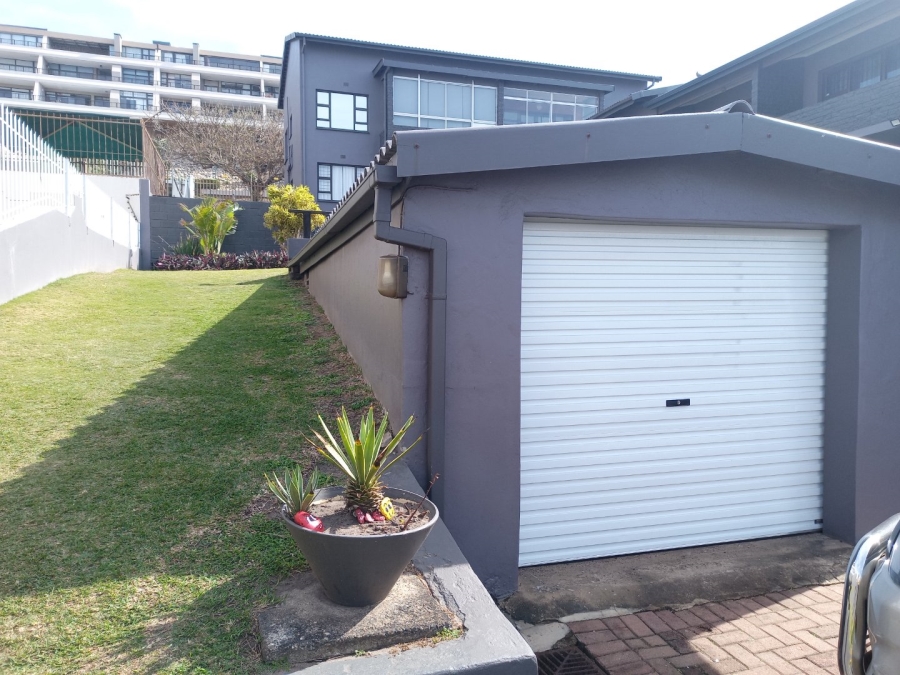 3 Bedroom Property for Sale in Manaba Beach KwaZulu-Natal