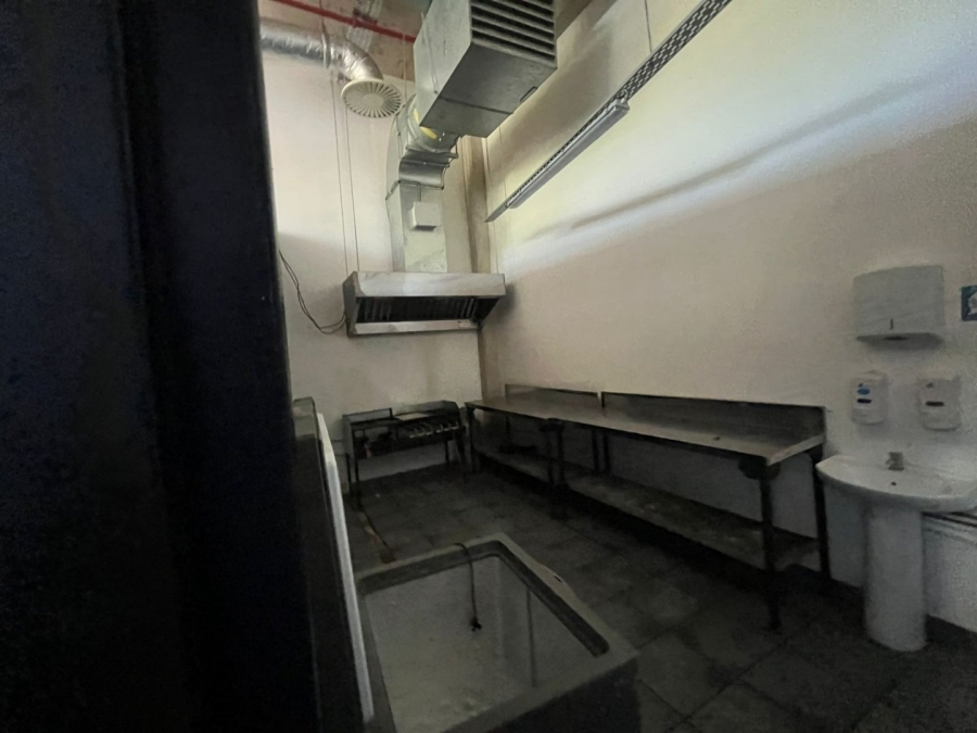 To Let commercial Property for Rent in Umhlanga Ridge KwaZulu-Natal