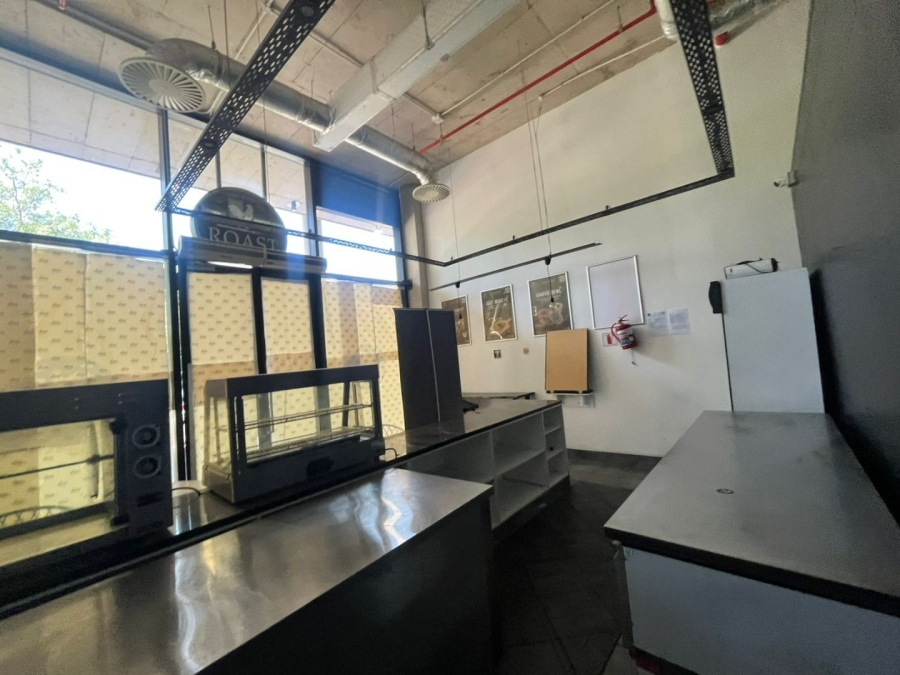 To Let commercial Property for Rent in Umhlanga Ridge KwaZulu-Natal