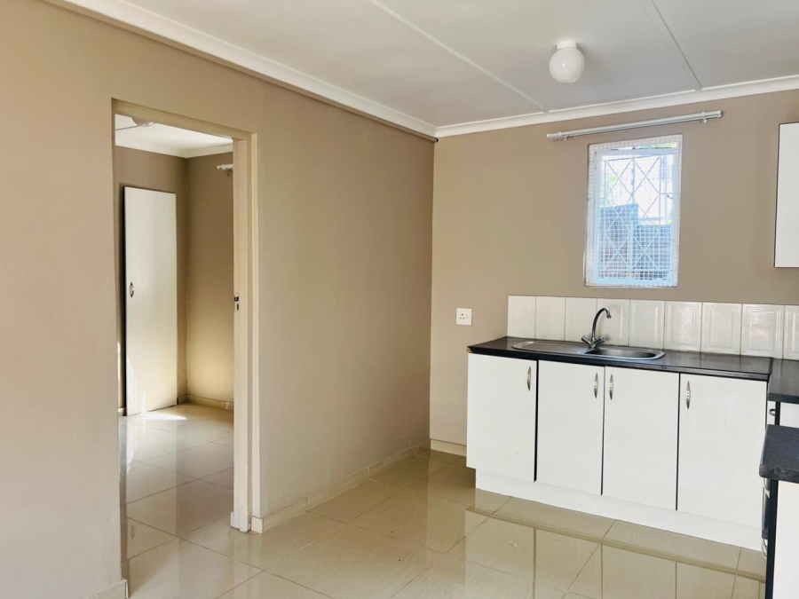 To Let 1 Bedroom Property for Rent in Bulwer KwaZulu-Natal