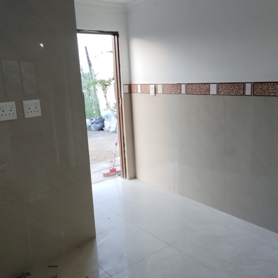 1 Bedroom Property for Sale in Stonebridge KwaZulu-Natal